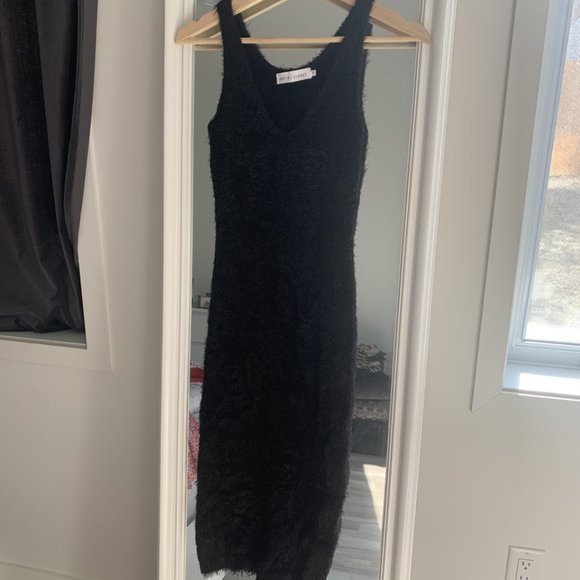 Black - Picture 1 of 2